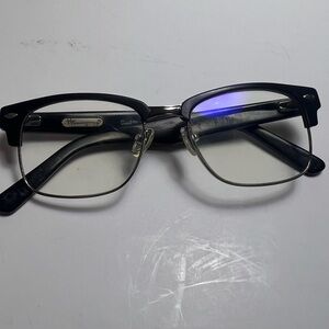 Hernest Hemingway glasses
